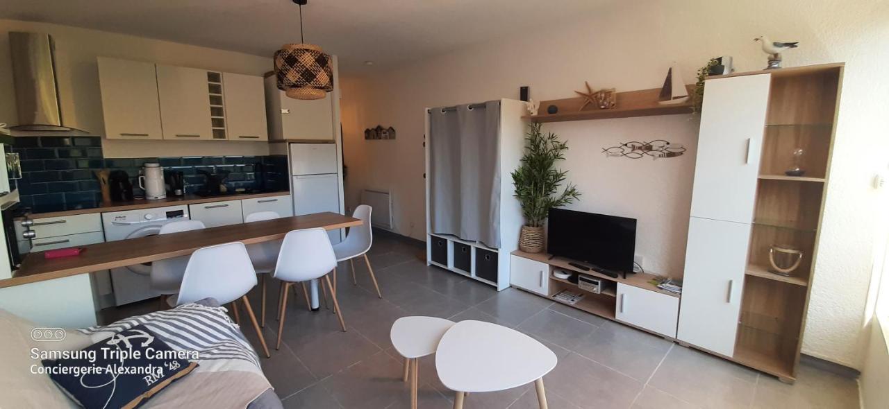 Апартаменти Porto Cristo - Au Port Sans Vis A Vis -Wifi - Parking Сен-Сіпріян Екстер'єр фото